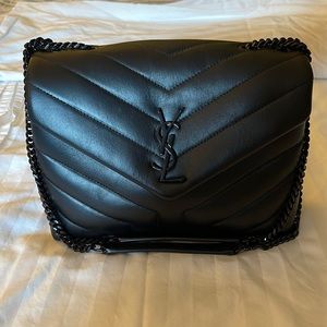 YSL Small Loulou Matelasse Calfskin Shoulder Bag in Noir